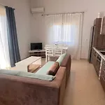 Dea * Sarandë